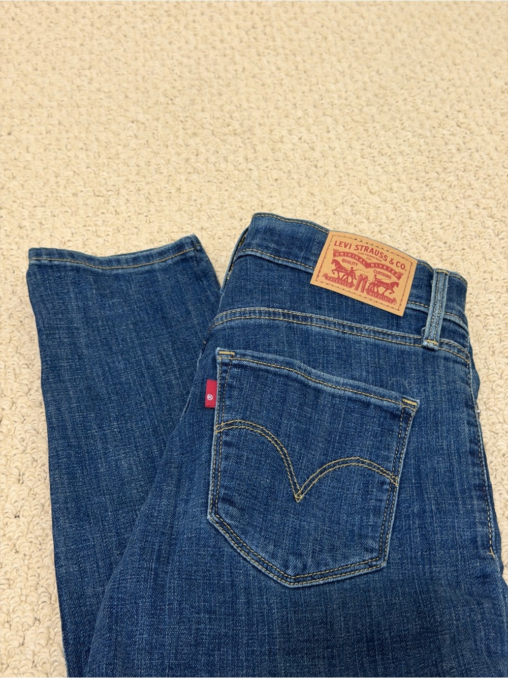 Levi's Women's Dark Blue Straight Leg Jeans